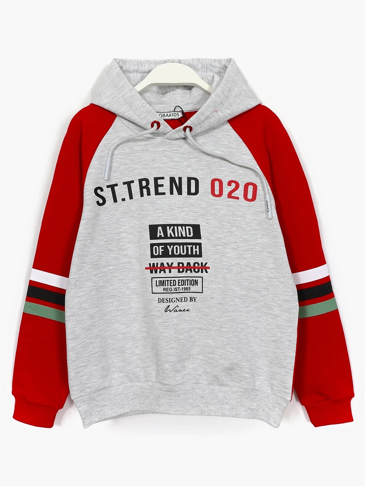 ST Trend 020 yazı baskılı, kolları yatay şerit detaylı, gövdesi gri, kolları kırmızı, erkek çocuk hoodie | DOBAKIDS