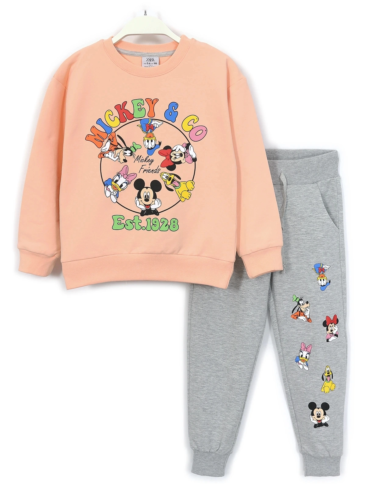 Ön yüzü somon Mickey Friends baskılı sweatshirt ve gri melanj eşofman altından oluşan kız çocuk eşofman takımı | DOBAKIDS